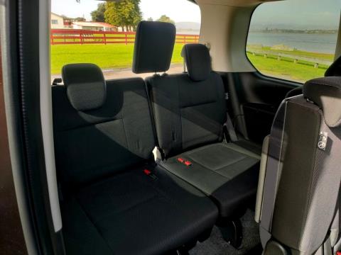 2016 Nissan Serena Hybrid 8 Seat - Thumbnail