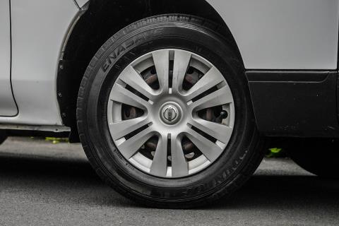 2018 Nissan NV350 5 Door Auto - Thumbnail