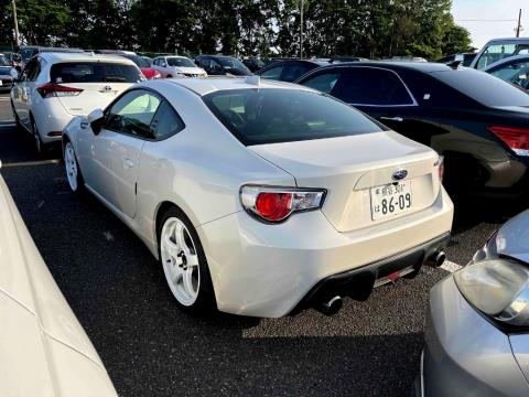 2015 Subaru BRZ R / 86 - Thumbnail