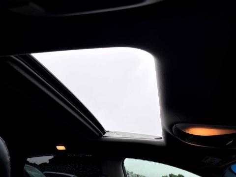 2015 Nissan Fuga Hybrid / Skyline - Thumbnail