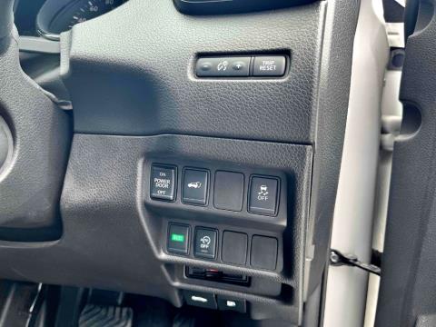 2017 Nissan X-trail 7 Seater 4WD - Thumbnail