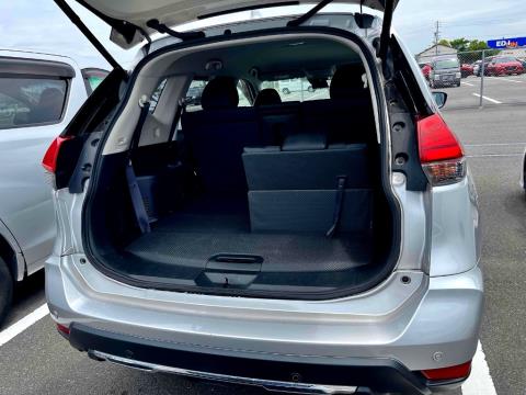 2017 Nissan X-trail 7 Seater 4WD - Thumbnail