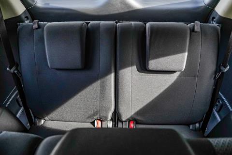 2016 Mitsubishi Outlander 7 Seater - Thumbnail