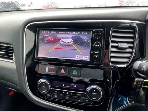 2016 Mitsubishi Outlander 7 Seater - Thumbnail