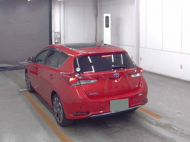 2016 Toyota Auris Hybrid / Corolla