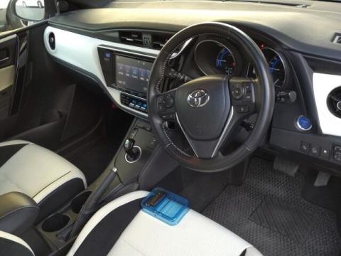 2016 Toyota Auris Hybrid / Corolla - Thumbnail