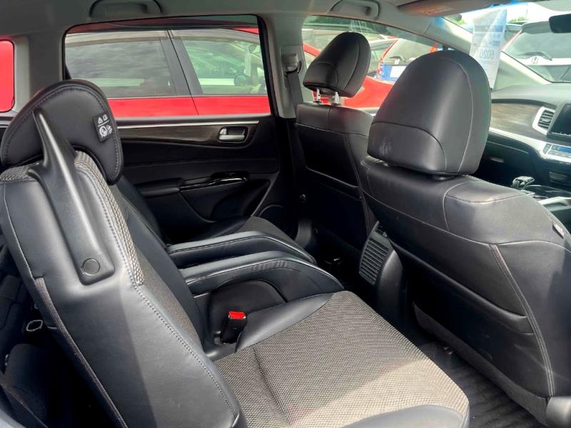 2018 Honda Jade Hybrid / Shuttle