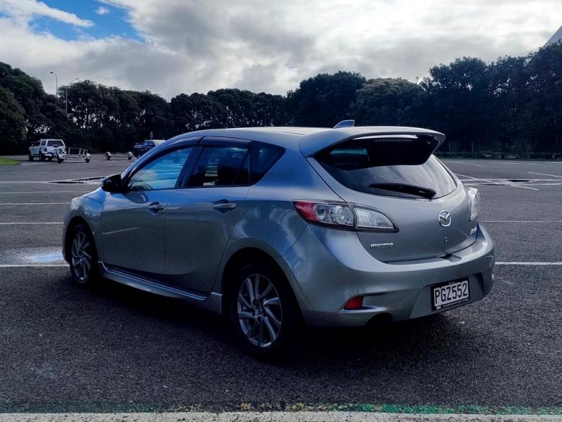 2013 Mazda Axela Sport Hatch