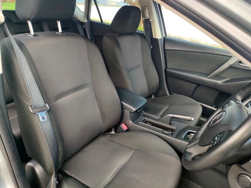 2013 Mazda Axela Sport Hatch
