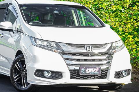 2016 Honda Odyssey Absolute Hybrid - Thumbnail