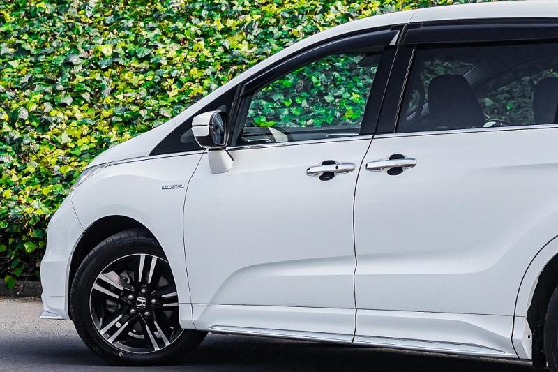 2016 Honda Odyssey Absolute Hybrid