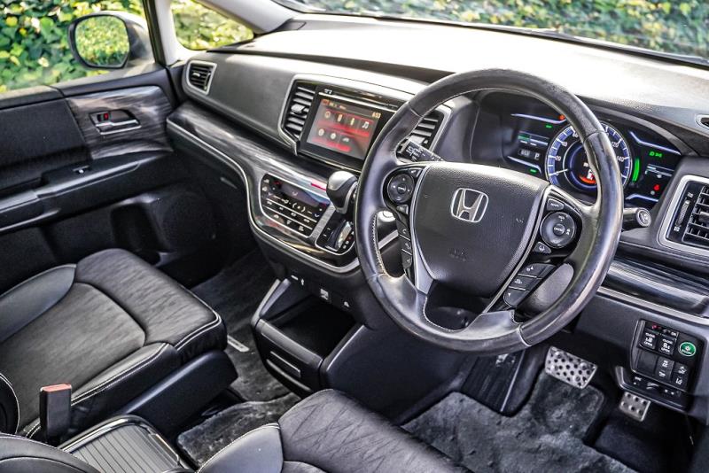 2016 Honda Odyssey Absolute Hybrid
