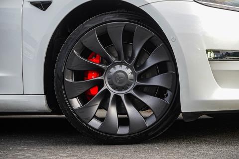 2020 Tesla Model 3 Performance - Thumbnail