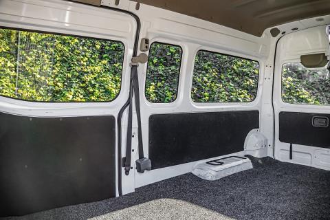 2020 Nissan NV350 Jumbo 5 Door - Thumbnail