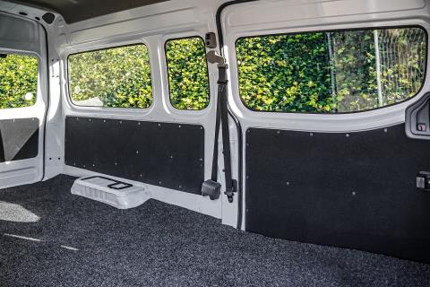 2020 Nissan NV350 Jumbo 5 Door - Thumbnail