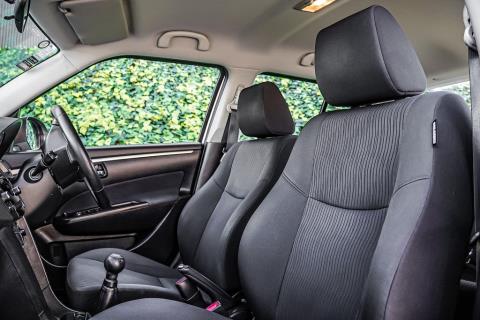 2011 Suzuki Swift 5 Door - Thumbnail