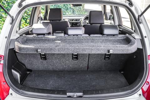 2011 Suzuki Swift 5 Door - Thumbnail