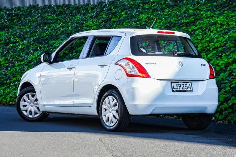 2011 Suzuki Swift 5 Door - Thumbnail