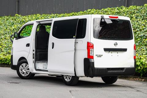 2018 Nissan NV350 5 Door - Thumbnail