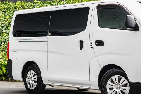 2018 Nissan NV350 5 Door - Thumbnail
