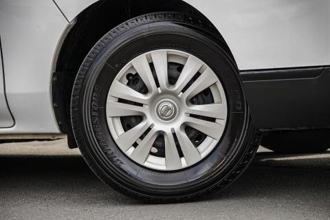2018 Nissan NV350 5 Door - Thumbnail