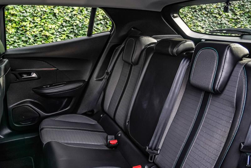 2021 Peugeot e-2008 Allure