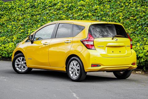 2020 Nissan Note E-Power X - Thumbnail