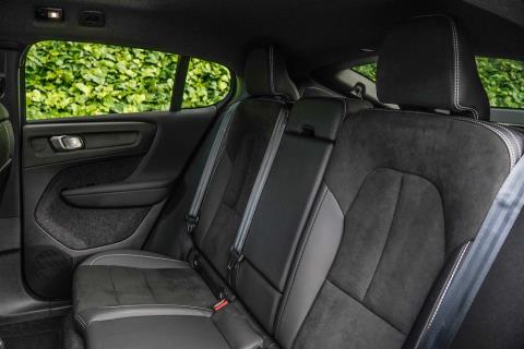 2022 Volvo C40 Recharge Ultimate - Thumbnail