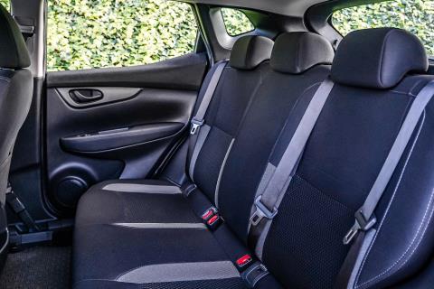 2021 Nissan Qashqai ST - Thumbnail