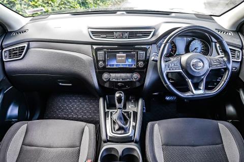 2021 Nissan Qashqai ST - Thumbnail