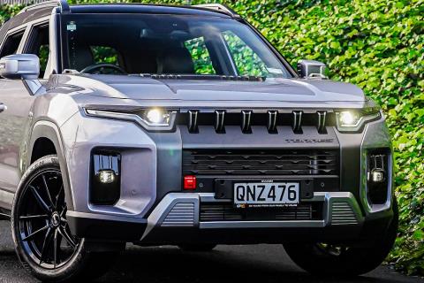 2024 KGM Torres 2WD - Thumbnail