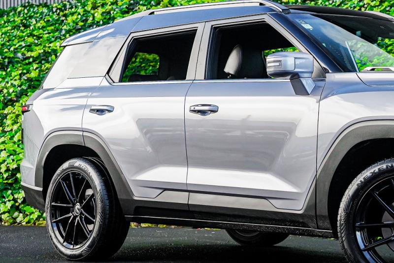 2024 KGM Torres 2WD