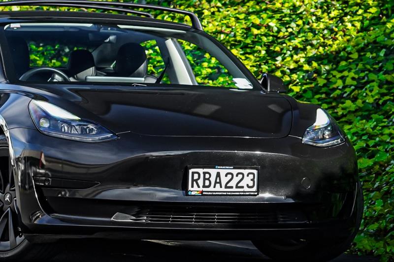 2021 Tesla Model 3 SR+