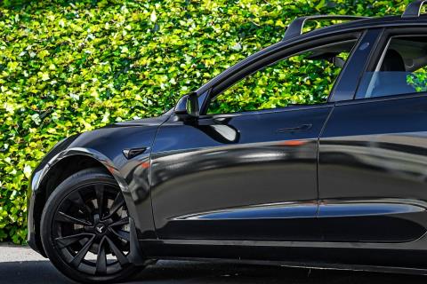 2021 Tesla Model 3 SR+ - Thumbnail