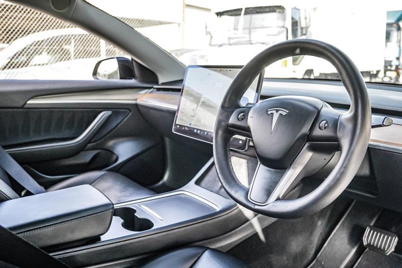 2021 Tesla Model 3 SR+
