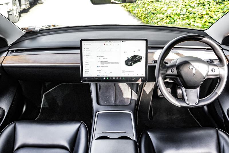 2021 Tesla Model 3 SR+