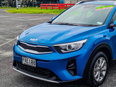 2022 Kia Stonic LX - Thumbnail