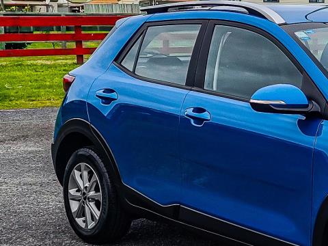 2022 Kia Stonic LX - Thumbnail