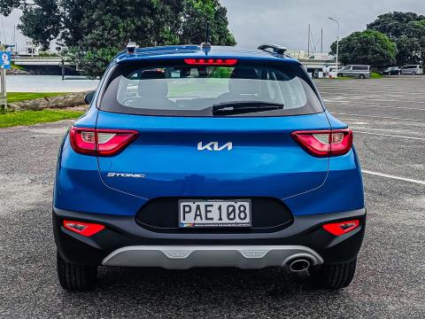 2022 Kia Stonic LX - Thumbnail