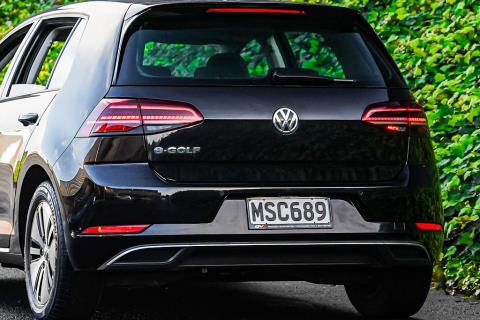 2020 Volkswagen e-Golf EV Gen 2 36kWh - Thumbnail