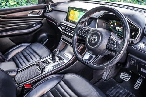 2022 MG HS PHEV - Thumbnail