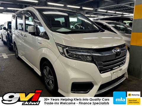 2017 Honda Step Wagon - Thumbnail