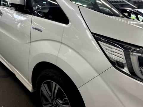 2017 Honda Step Wagon - Thumbnail
