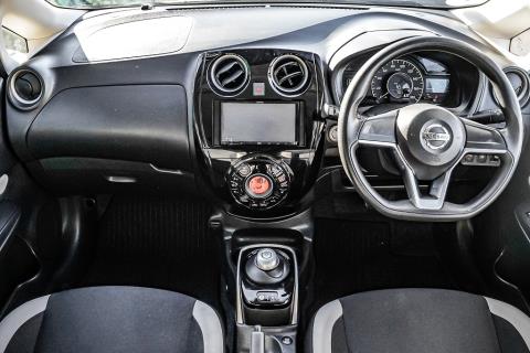 2019 Nissan Note e-Power X - Thumbnail