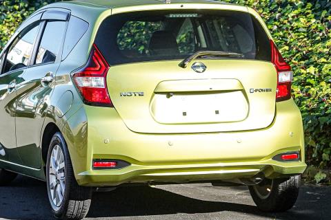 2019 Nissan Note e-Power X - Thumbnail