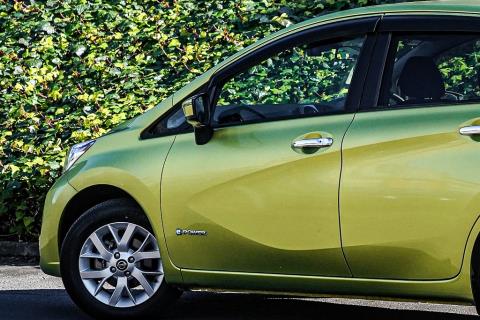 2019 Nissan Note e-Power X - Thumbnail