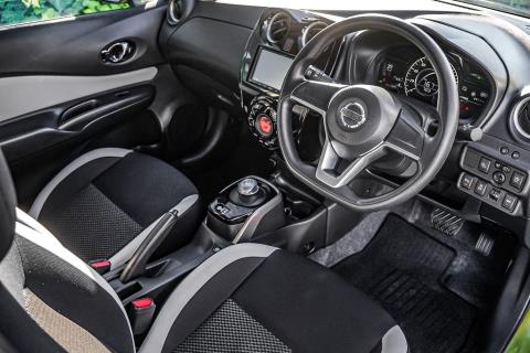 2019 Nissan Note e-Power X - Thumbnail