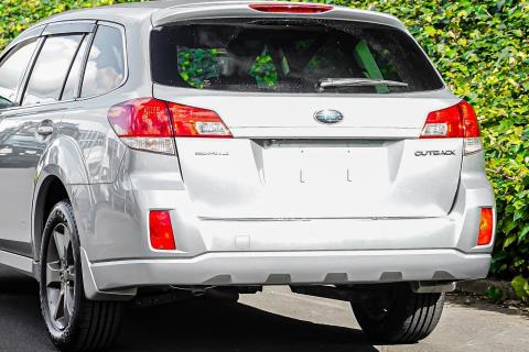 2014 Subaru Outback 4WD B-Sport - Thumbnail