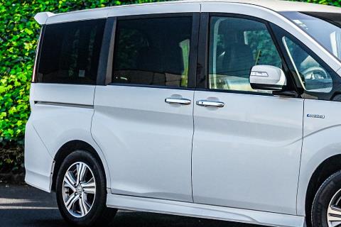 2018 Honda Step Wagon - Thumbnail