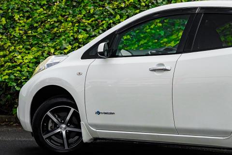 2014 Nissan Leaf 24X - Thumbnail